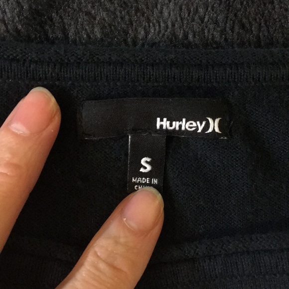 Like new sweater by Hurley - Picture 8 of 8